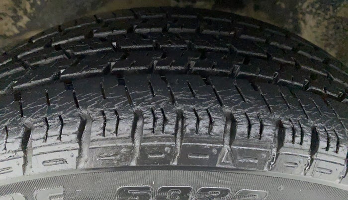 2011 Maruti Alto K10 LXI P, Petrol, Manual, 17,186 km, Right Front Tyre Tread
