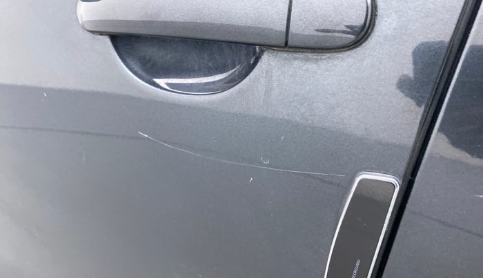 2019 Volkswagen Ameo TRENDLINE 1.0L, Petrol, Manual, 12,737 km, Front passenger door - Minor scratches