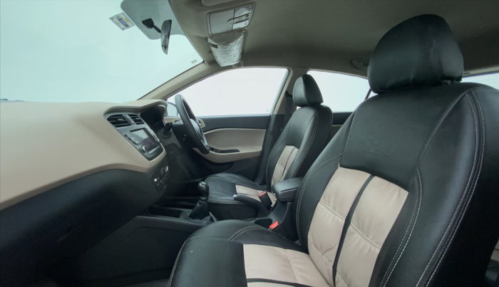 2019 Hyundai Elite i20 1.2 SPORTS PLUS VTVT, Petrol, Manual, 82,667 km, Right Side Front Door Cabin