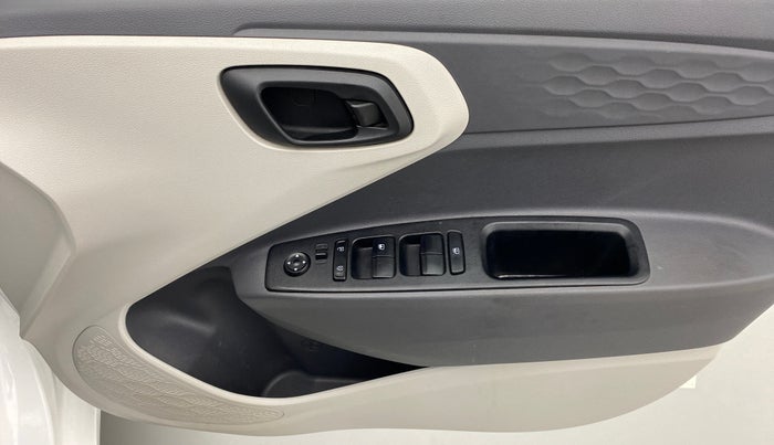 2020 Hyundai AURA S 1.2 Kappa MT, Petrol, Manual, 42,548 km, Driver Side Door Panels Control