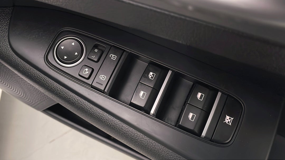 2019 Kia Cerato S, Automatic, 56847 km, Drivers Side Door Panel Controls