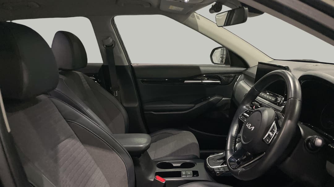 2022 Kia Seltos Sport+ (AWD), Automatic, 43147 km, Right Side Front Door Cabin View
