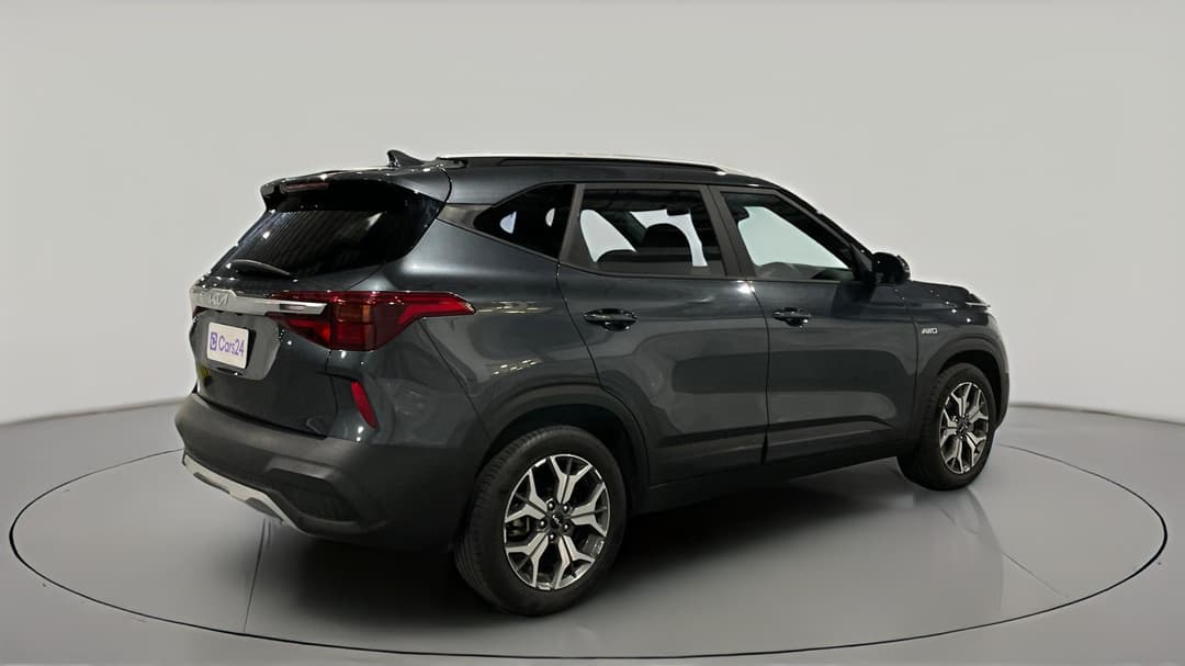2022 Kia Seltos Sport+ (AWD), Automatic, 43147 km, Right Back Diagonal (45- Degree) View