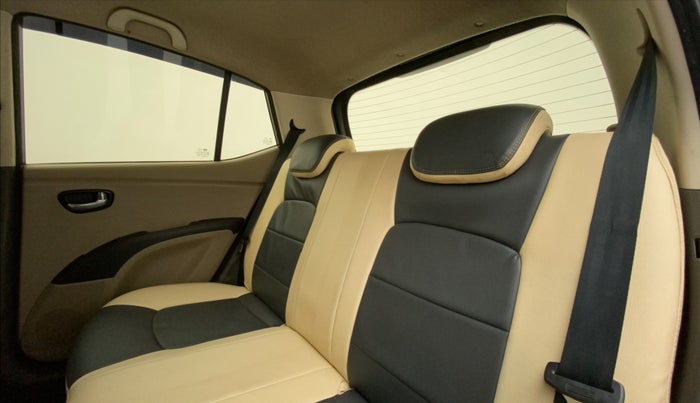 2011 Hyundai i10 SPORTZ 1.2, Petrol, Manual, 47,973 km, Right Side Rear Door Cabin
