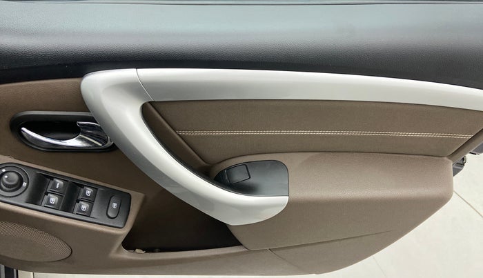 2018 Renault Duster RXZ DIESEL 110, Diesel, Manual, 24,292 km, Driver Side Door Panels Control