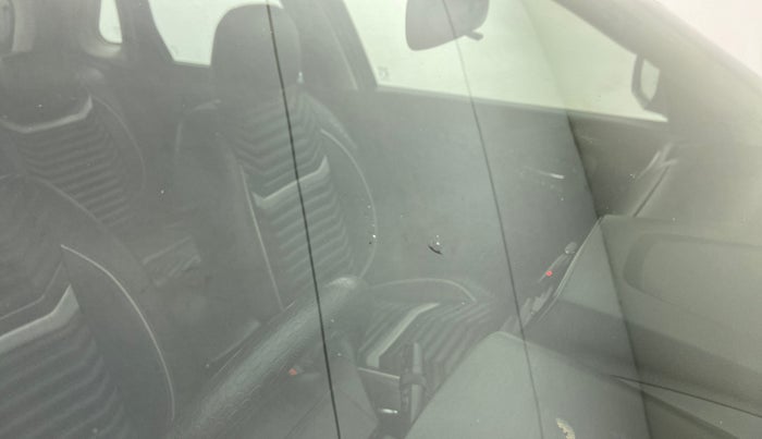 2018 Maruti Vitara Brezza ZDI PLUS AMT, Diesel, Automatic, 89,578 km, Front windshield - Minor spot on windshield