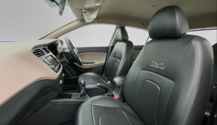 2019 Hyundai Elite i20 1.2 SPORTS PLUS VTVT, Petrol, Manual, 26,336 km, Right Side Front Door Cabin