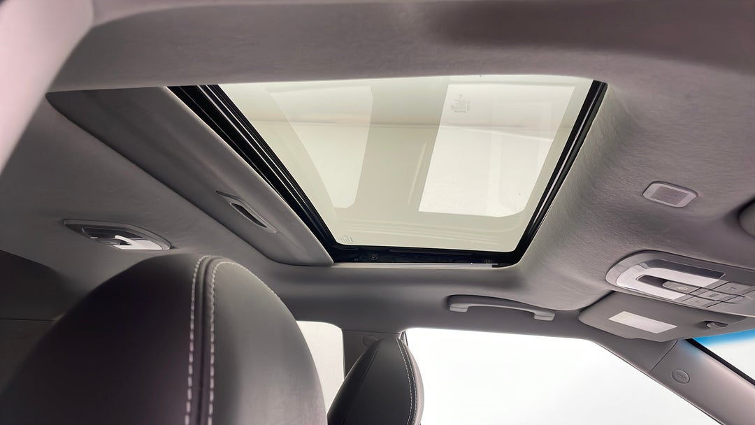 Interior Sunroof/Moonroof
