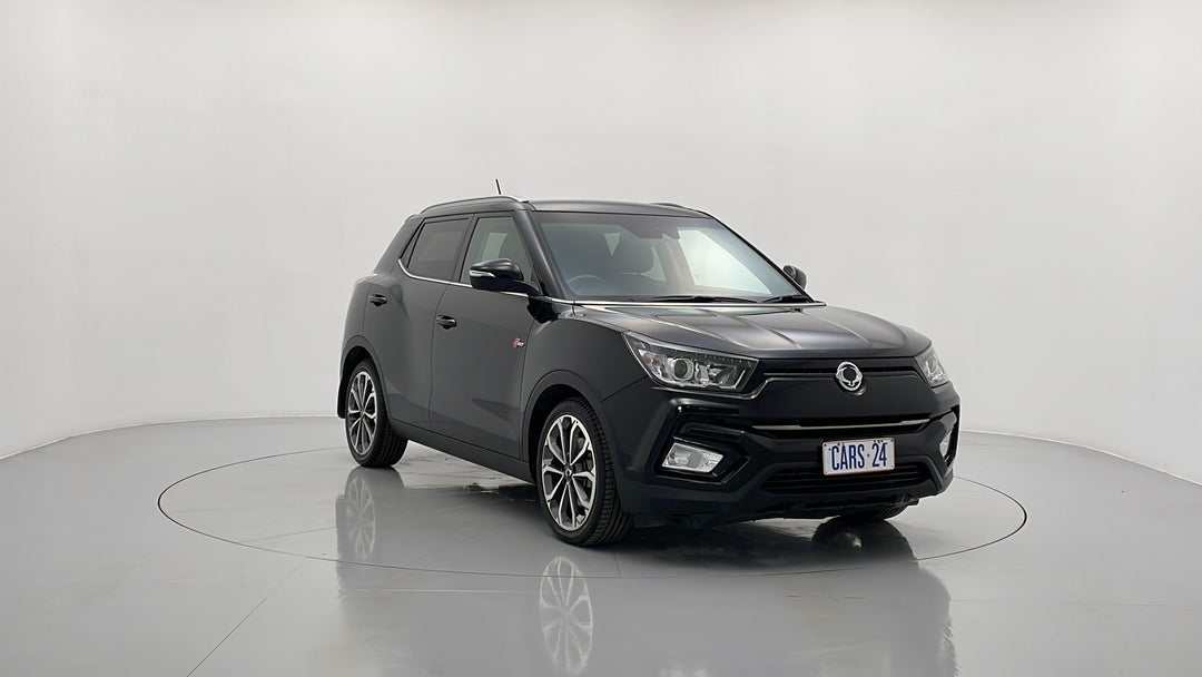 Right Front Diagonal (45- Degree) View