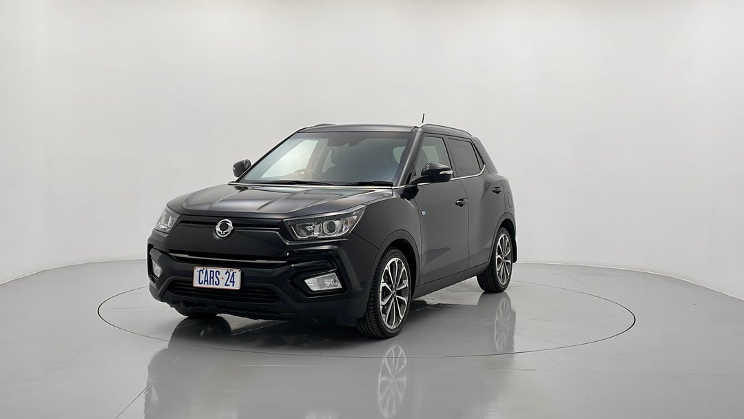 Left Front Diagonal (45- Degree) View