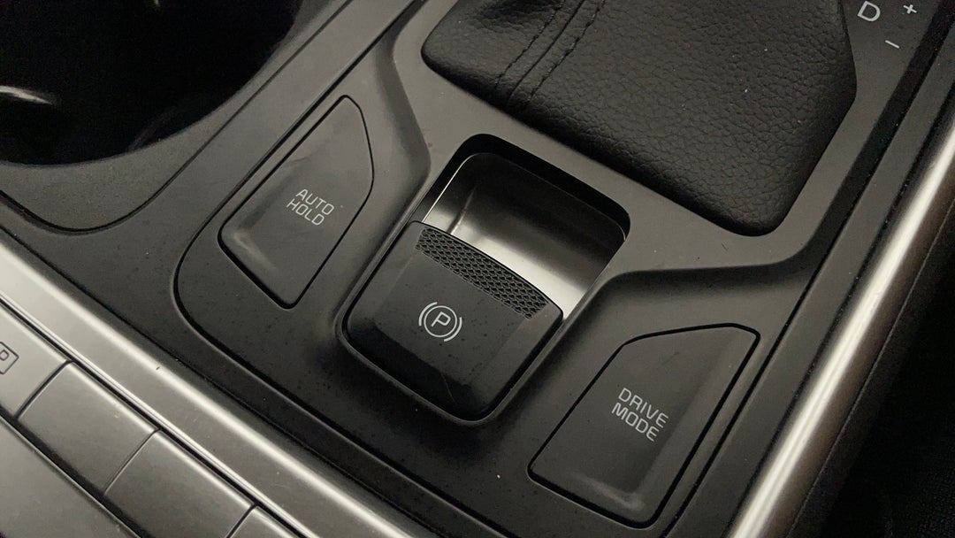 2024 Kia Carnival S, Automatic, 41603 km, Handbrake