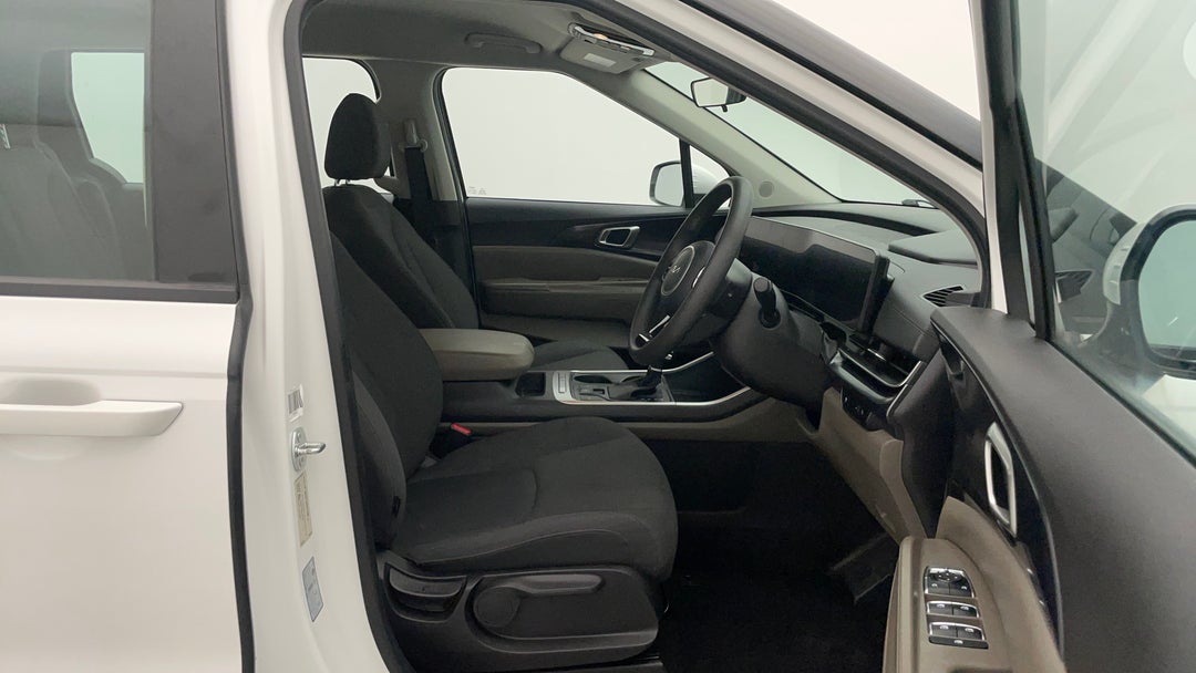 2024 Kia Carnival S, Automatic, 41603 km, Right Side Front Door Cabin View
