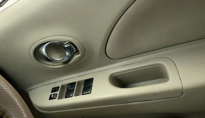 2011 Nissan Micra XV PETROL, Petrol, Manual, 72,587 km, Right front window switch / handle - Power window makes minor noise