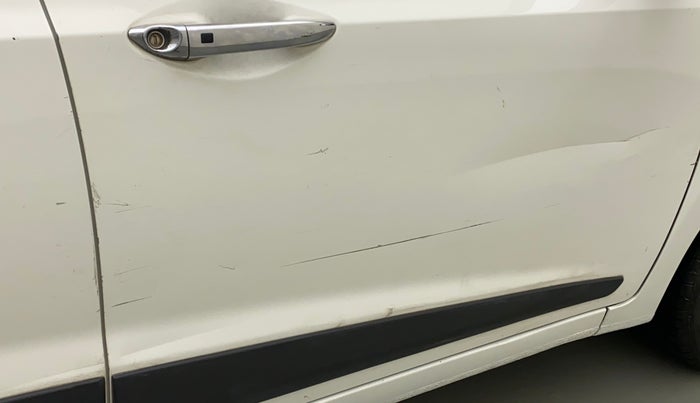 2014 Hyundai Xcent SX 1.2, Petrol, Manual, 57,169 km, Driver-side door - Minor scratches