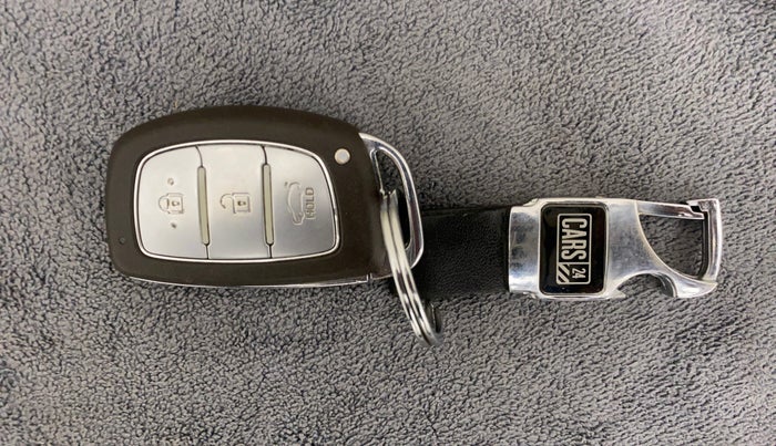2014 Hyundai Xcent SX 1.2, Petrol, Manual, 57,169 km, Key Close Up