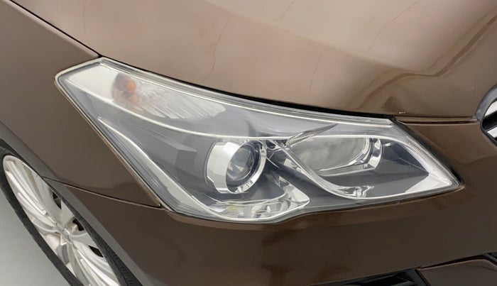 2016 Maruti Ciaz ZDI SHVS, Diesel, Manual, 85,590 km, Right headlight - Minor scratches