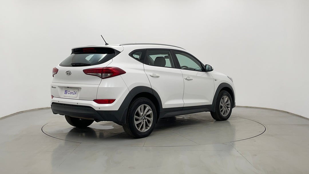 Right Back Diagonal (45- Degree) View