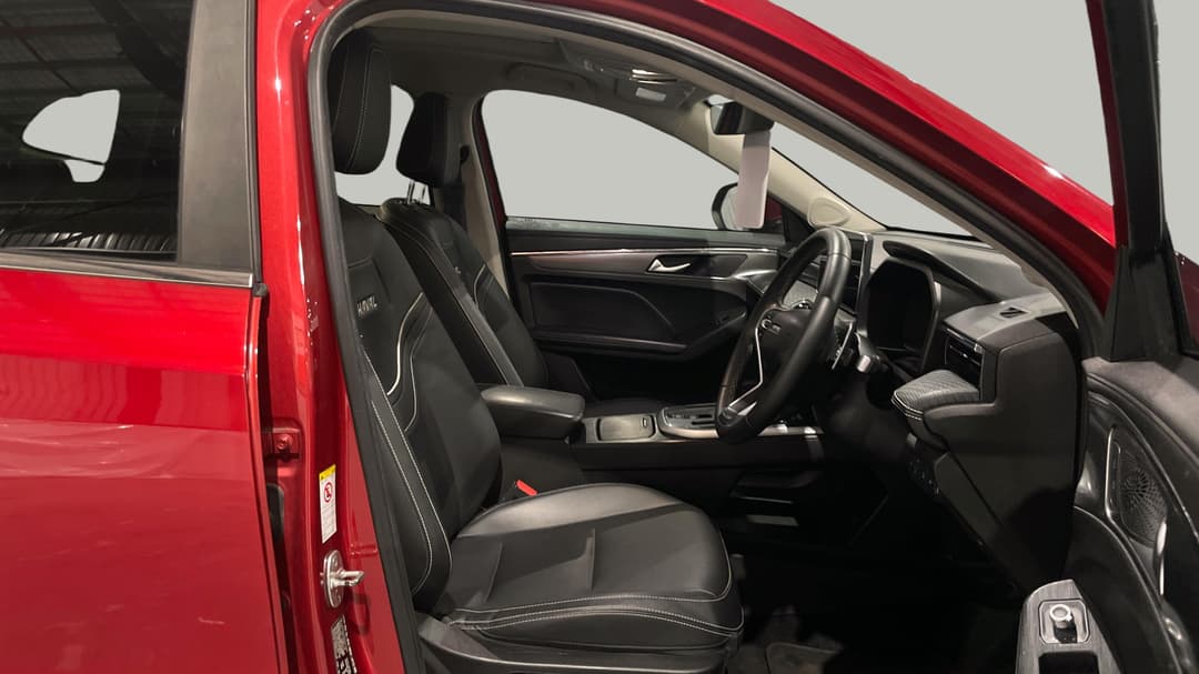 2022 GWM Haval Jolion Vanta, Automatic, 48619 km, Right Side Front Door Cabin View