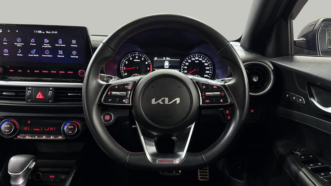 2024 Kia Cerato Gt, Automatic, 22555 km, Steering Wheel Close-up