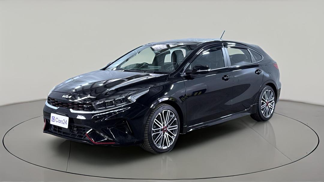 2024 Kia Cerato Gt, Automatic, 22555 km, Left Front Diagonal (45- Degree) View