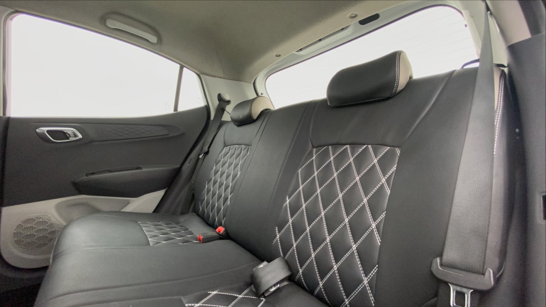 Right Side Rear Door Cabin