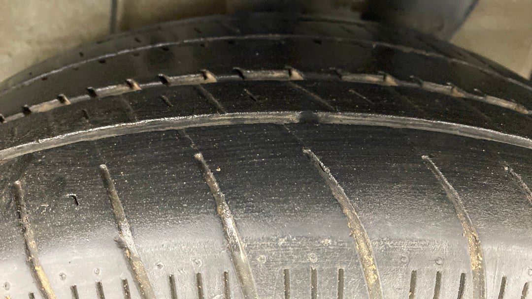 Left Rear Tyre Tread