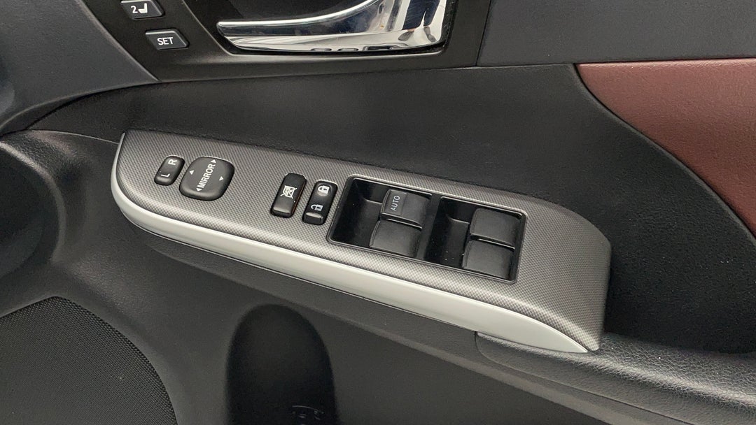 Drivers Side Door Panel Controls