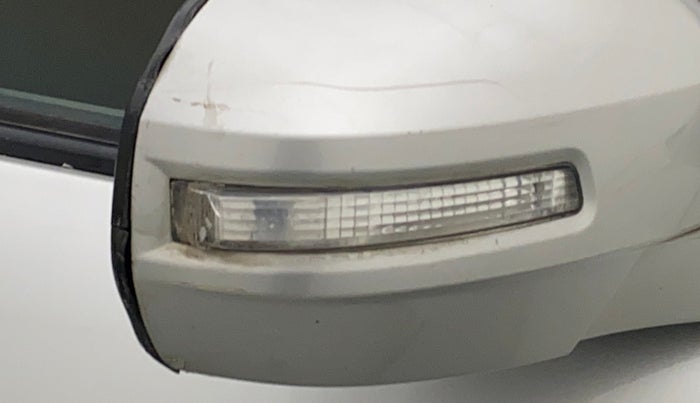 2012 Maruti Swift VXI, Petrol, Manual, 84,253 km, Right rear-view mirror - Indicator light not working