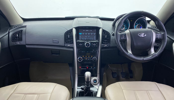 2018 Mahindra XUV500 W7 FWD, Diesel, Manual, 51,281 km, Dashboard