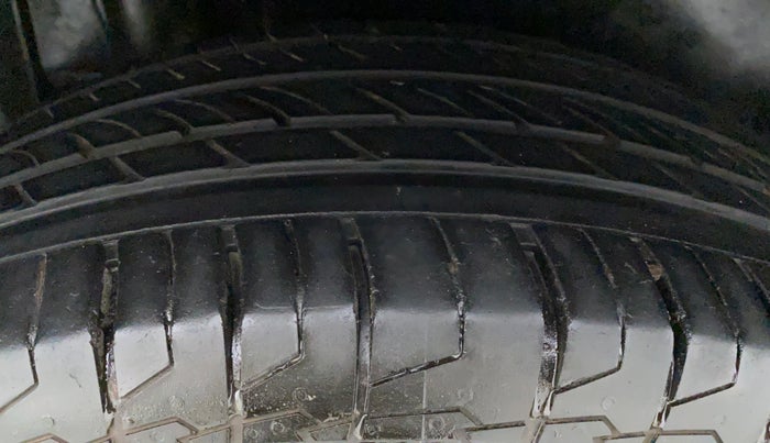 2017 Maruti S Cross ALPHA 1.3, Diesel, Manual, 71,420 km, Right Rear Tyre Tread