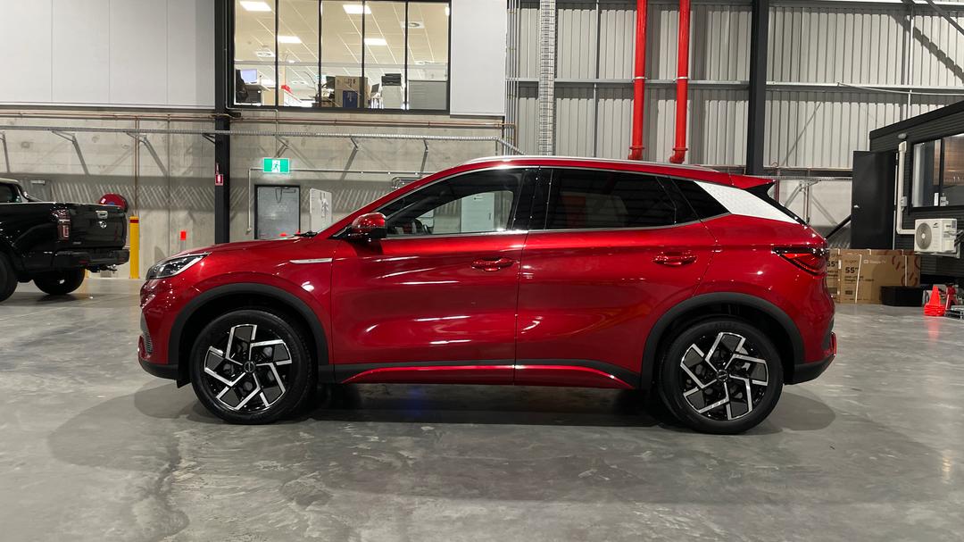 2023 Byd Atto 3 Extended Range, Automatic, 35691 km, Left Side View