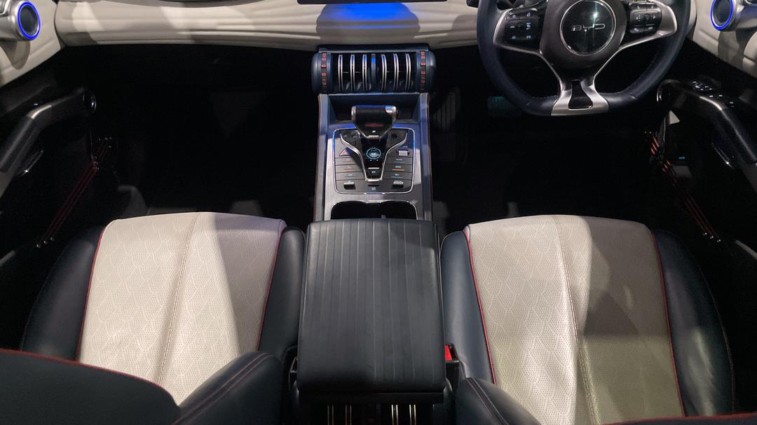 2023 Byd Atto 3 Extended Range, Automatic, 35691 km, Center Console
