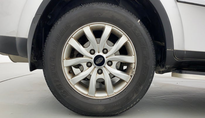 2019 Mahindra XUV500 W9 AT, Diesel, Automatic, 55,603 km, Right Rear Wheel