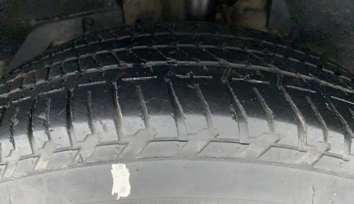 2019 Mahindra XUV500 W9 AT, Diesel, Automatic, 55,603 km, Left Front Tyre Tread