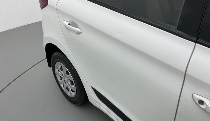 2015 Hyundai Elite i20 SPORTZ 1.4, Diesel, Manual, 64,601 km, Right rear door - Slightly dented