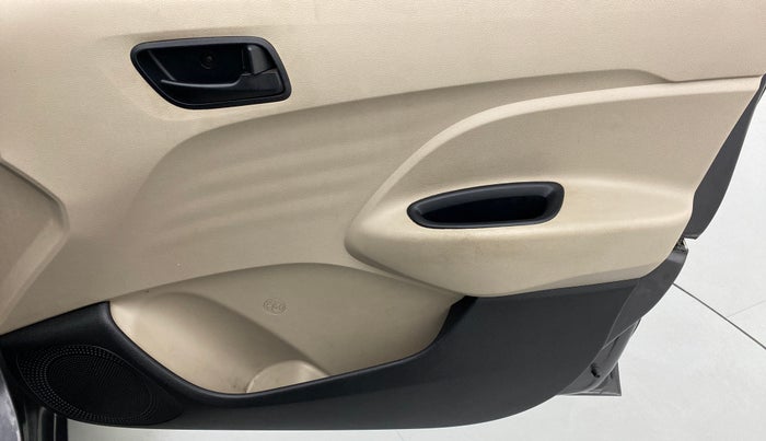 2020 Hyundai NEW SANTRO 1.1 MAGNA CNG MT, CNG, Manual, 24,677 km, Driver Side Door Panels Control