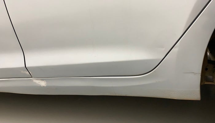 2019 Hyundai Verna 1.6 VTVT SX, Petrol, Manual, 68,811 km, Left running board - Minor scratches