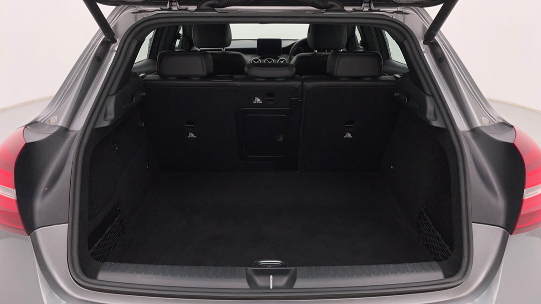 2018 Mercedes-benz GLA 180, Automatic, 108050 km, Boot Inside View