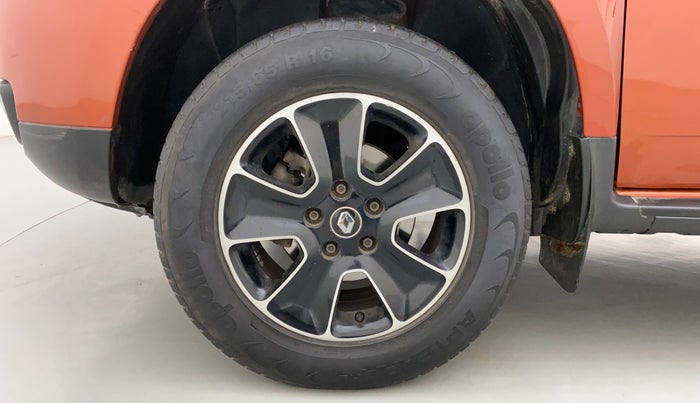 2018 Renault Duster RXS CVT, Petrol, Automatic, 27,045 km, Left Front Wheel