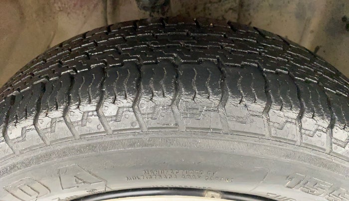 2014 Datsun Go T, Petrol, Manual, 28,862 km, Right Front Tyre Tread