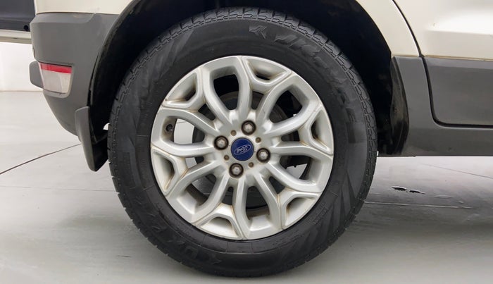2015 Ford Ecosport 1.5TITANIUM TDCI, Diesel, Manual, 1,00,131 km, Right Rear Wheel