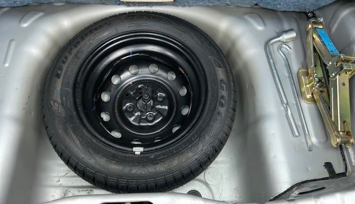 2016 Hyundai Eon MAGNA PLUS, Petrol, Manual, 27,328 km, Spare Tyre