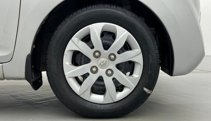 2016 Hyundai Eon MAGNA PLUS, Petrol, Manual, 27,328 km, Right Front Wheel