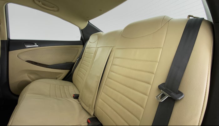 2016 Hyundai Verna FLUIDIC 1.6 SX CRDI, Diesel, Manual, 70,435 km, Right Side Rear Door Cabin