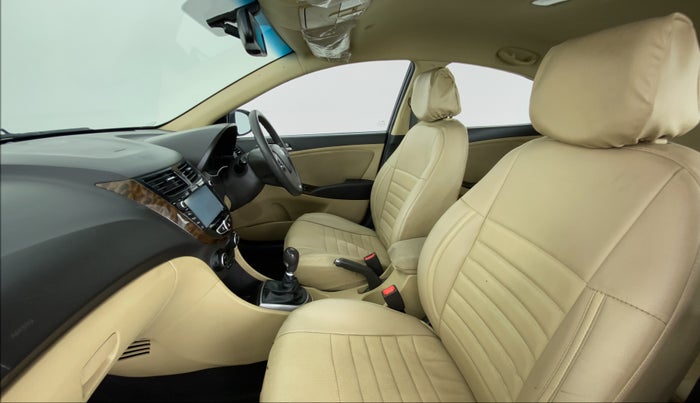 2016 Hyundai Verna FLUIDIC 1.6 SX CRDI, Diesel, Manual, 70,435 km, Right Side Front Door Cabin