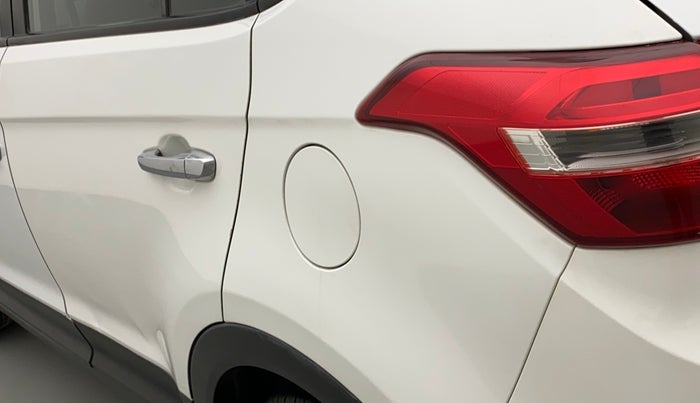 2016 Hyundai Creta SX PLUS 1.6 PETROL, Petrol, Manual, 81,388 km, Left quarter panel - Minor scratches