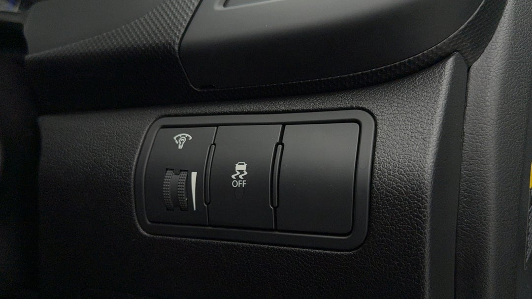 2018 Hyundai Accent Sport, Automatic, 71949 km, Utility Switches/Buttons