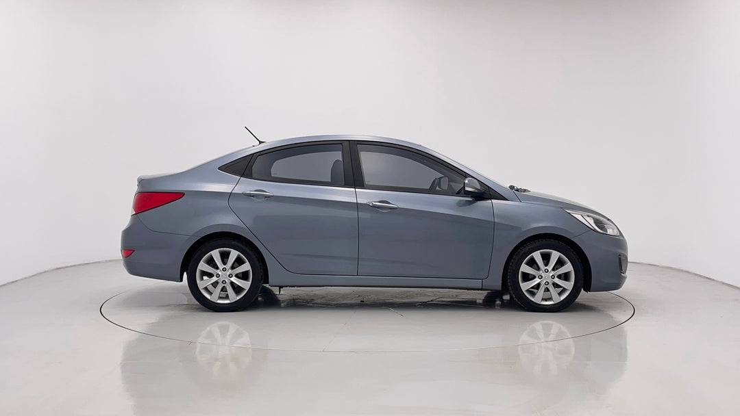 2018 Hyundai Accent Sport, Automatic, 71949 km, Right Side View