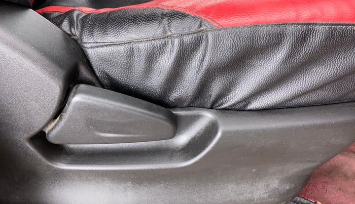 2016 Datsun Redi Go S, Petrol, Manual, 43,762 km, Driver Side Adjustment Panel