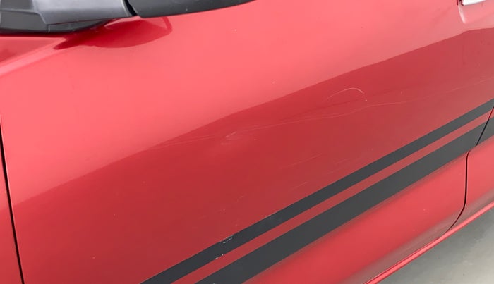 2016 Datsun Redi Go S, Petrol, Manual, 43,762 km, Front passenger door - Slightly dented